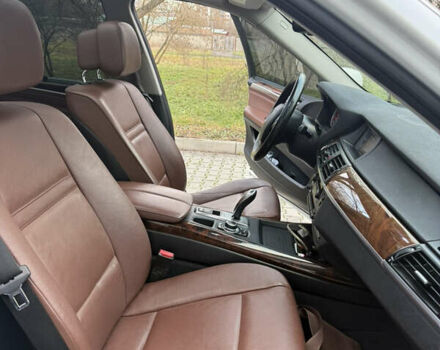 Белый БМВ Х5, объемом двигателя 2.99 л и пробегом 259 тыс. км за 16400 $, фото 19 на Automoto.ua