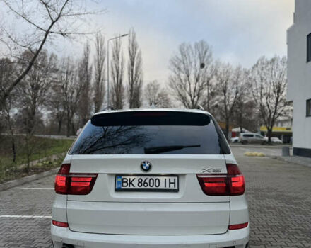 Белый БМВ Х5, объемом двигателя 2.99 л и пробегом 259 тыс. км за 16400 $, фото 43 на Automoto.ua