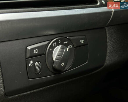 Белый БМВ Х5, объемом двигателя 3 л и пробегом 251 тыс. км за 17800 $, фото 26 на Automoto.ua