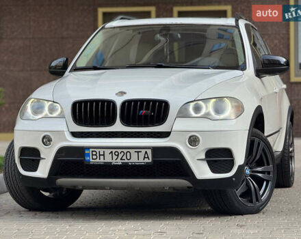 Білий БМВ Х5, об'ємом двигуна 3 л та пробігом 200 тис. км за 13900 $, фото 1 на Automoto.ua