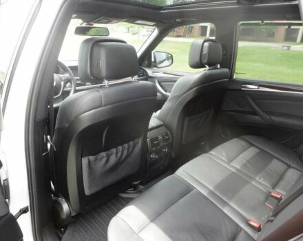 БМВ Х5 2012 в Днепре (Днепропетровске) на Automoto.ua Белый БМВ Х5, объемом двигателя 3 л и пробегом 103 тыс. км за 3500 $, фото 12 на Automoto.ua