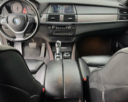 Білий БМВ Х5, об'ємом двигуна 3.5 л та пробігом 232 тис. км за 15200 $, фото 12 на Automoto.ua