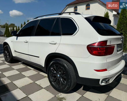 Белый БМВ Х5, объемом двигателя 3 л и пробегом 231 тыс. км за 12999 $, фото 18 на Automoto.ua