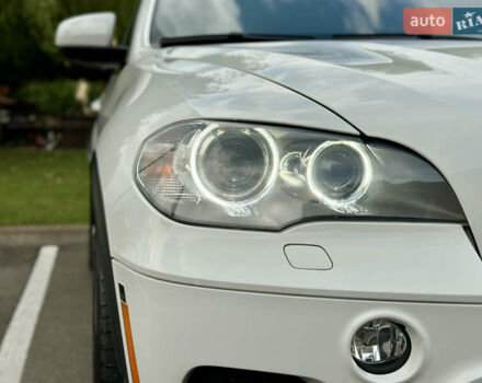 Белый БМВ Х5, объемом двигателя 3 л и пробегом 214 тыс. км за 18499 $, фото 17 на Automoto.ua