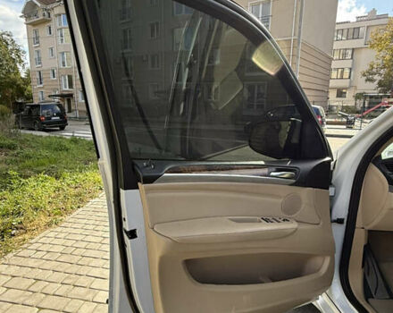 Белый БМВ Х5, объемом двигателя 3 л и пробегом 364 тыс. км за 16800 $, фото 8 на Automoto.ua