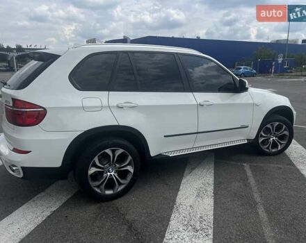 Белый БМВ Х5, объемом двигателя 3 л и пробегом 189 тыс. км за 21500 $, фото 5 на Automoto.ua