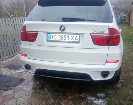 Белый БМВ Х5, объемом двигателя 3 л и пробегом 240 тыс. км за 13500 $, фото 3 на Automoto.ua