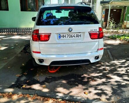 Белый БМВ Х5, объемом двигателя 3 л и пробегом 213 тыс. км за 19000 $, фото 2 на Automoto.ua