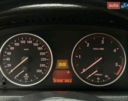 Белый БМВ Х5, объемом двигателя 3 л и пробегом 251 тыс. км за 17800 $, фото 29 на Automoto.ua