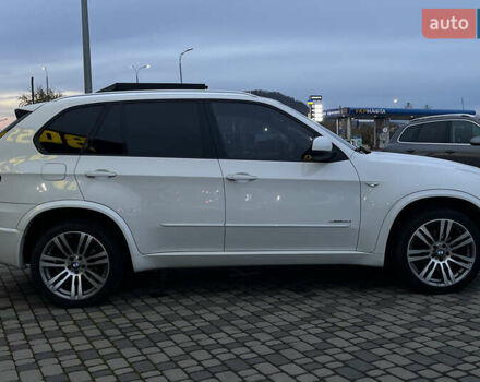 Белый БМВ Х5, объемом двигателя 3 л и пробегом 325 тыс. км за 13700 $, фото 7 на Automoto.ua