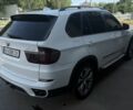 Белый БМВ Х5, объемом двигателя 3 л и пробегом 294 тыс. км за 15200 $, фото 1 на Automoto.ua