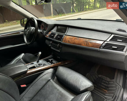 Белый БМВ Х5, объемом двигателя 3 л и пробегом 251 тыс. км за 17800 $, фото 14 на Automoto.ua