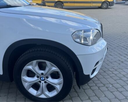 Белый БМВ Х5, объемом двигателя 3 л и пробегом 281 тыс. км за 16500 $, фото 18 на Automoto.ua
