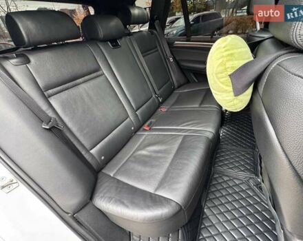 Белый БМВ Х5, объемом двигателя 2.98 л и пробегом 291 тыс. км за 16990 $, фото 9 на Automoto.ua