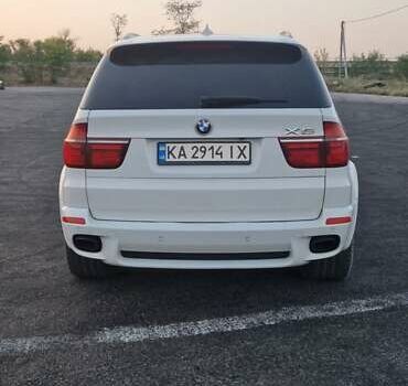 БМВ Х5 2012 в Днепре (Днепропетровске) на Automoto.ua Белый БМВ Х5, объемом двигателя 4.39 л и пробегом 270 тыс. км за 17000 $, фото 3 на Automoto.ua