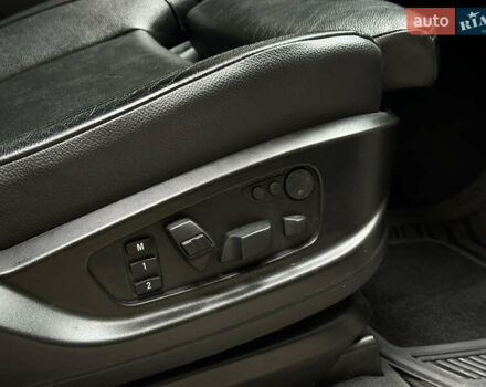 Белый БМВ Х5, объемом двигателя 3 л и пробегом 251 тыс. км за 17800 $, фото 23 на Automoto.ua