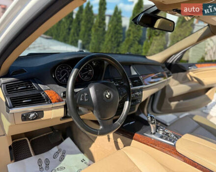 Белый БМВ Х5, объемом двигателя 3 л и пробегом 231 тыс. км за 11999 $, фото 25 на Automoto.ua