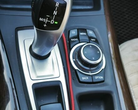 Белый БМВ Х5, объемом двигателя 3 л и пробегом 320 тыс. км за 15000 $, фото 2 на Automoto.ua