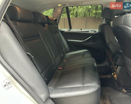 Белый БМВ Х5, объемом двигателя 3 л и пробегом 251 тыс. км за 17800 $, фото 11 на Automoto.ua