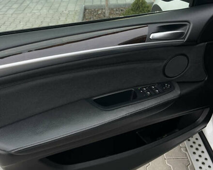 Белый БМВ Х5, объемом двигателя 2.99 л и пробегом 270 тыс. км за 19200 $, фото 44 на Automoto.ua