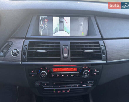 Белый БМВ Х5, объемом двигателя 3 л и пробегом 234 тыс. км за 15800 $, фото 55 на Automoto.ua