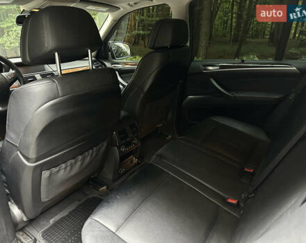 Белый БМВ Х5, объемом двигателя 3 л и пробегом 251 тыс. км за 17800 $, фото 10 на Automoto.ua