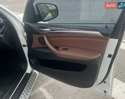 Белый БМВ Х5, объемом двигателя 3 л и пробегом 189 тыс. км за 21500 $, фото 22 на Automoto.ua