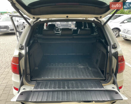 Белый БМВ Х5, объемом двигателя 2.98 л и пробегом 226 тыс. км за 14000 $, фото 6 на Automoto.ua