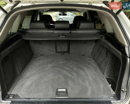 Белый БМВ Х5, объемом двигателя 3 л и пробегом 251 тыс. км за 17800 $, фото 20 на Automoto.ua