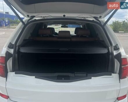 Белый БМВ Х5, объемом двигателя 3 л и пробегом 189 тыс. км за 21500 $, фото 29 на Automoto.ua