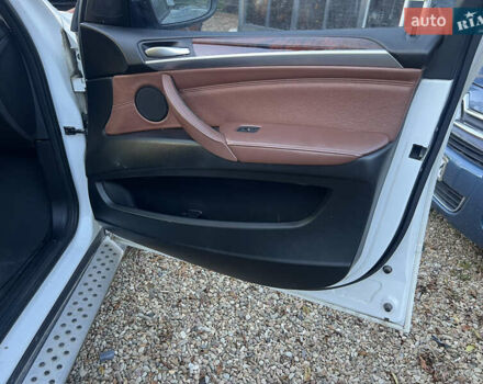 Белый БМВ Х5, объемом двигателя 2.98 л и пробегом 171 тыс. км за 12500 $, фото 16 на Automoto.ua