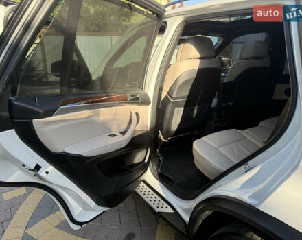 Белый БМВ Х5, объемом двигателя 2.99 л и пробегом 264 тыс. км за 17500 $, фото 9 на Automoto.ua
