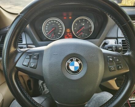 Белый БМВ Х5, объемом двигателя 3 л и пробегом 320 тыс. км за 15000 $, фото 19 на Automoto.ua