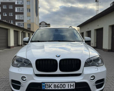 Білий БМВ Х5, об'ємом двигуна 2.99 л та пробігом 259 тис. км за 16000 $, фото 39 на Automoto.ua