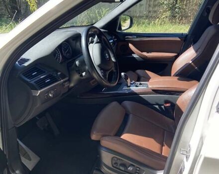 Белый БМВ Х5, объемом двигателя 2.98 л и пробегом 148 тыс. км за 17000 $, фото 18 на Automoto.ua