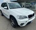 Белый БМВ Х5, объемом двигателя 3 л и пробегом 165 тыс. км за 9000 $, фото 1 на Automoto.ua