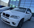 Белый БМВ Х5, объемом двигателя 3 л и пробегом 250 тыс. км за 15000 $, фото 1 на Automoto.ua