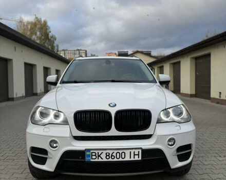 Білий БМВ Х5, об'ємом двигуна 2.99 л та пробігом 259 тис. км за 16000 $, фото 4 на Automoto.ua