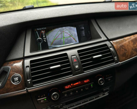 Белый БМВ Х5, объемом двигателя 3 л и пробегом 251 тыс. км за 17800 $, фото 34 на Automoto.ua