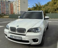 Белый БМВ Х5, объемом двигателя 3 л и пробегом 364 тыс. км за 16800 $, фото 1 на Automoto.ua