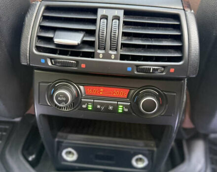 Білий БМВ Х5, об'ємом двигуна 2.99 л та пробігом 259 тис. км за 16000 $, фото 25 на Automoto.ua