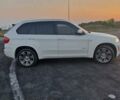 БМВ Х5 2012 в Днепре (Днепропетровске) на Automoto.ua Белый БМВ Х5, объемом двигателя 4.39 л и пробегом 270 тыс. км за 17000 $, фото 7 на Automoto.ua