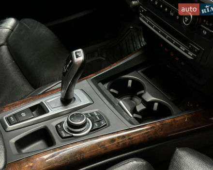 Белый БМВ Х5, объемом двигателя 3 л и пробегом 251 тыс. км за 17800 $, фото 21 на Automoto.ua