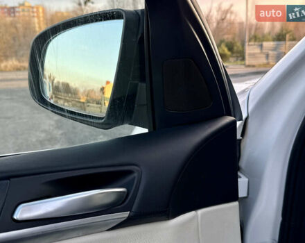 Белый БМВ Х5, объемом двигателя 3 л и пробегом 245 тыс. км за 22750 $, фото 62 на Automoto.ua