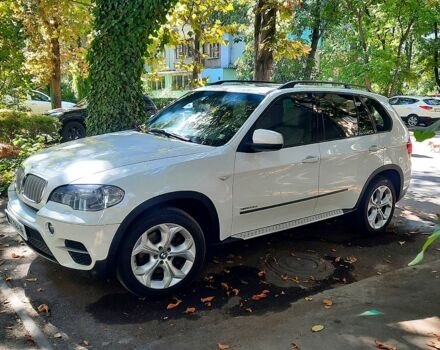 Белый БМВ Х5, объемом двигателя 3 л и пробегом 213 тыс. км за 19000 $, фото 4 на Automoto.ua