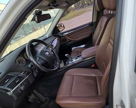 Белый БМВ Х5, объемом двигателя 2.98 л и пробегом 218 тыс. км за 16900 $, фото 17 на Automoto.ua
