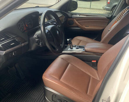 Белый БМВ Х5, объемом двигателя 3 л и пробегом 223 тыс. км за 18500 $, фото 7 на Automoto.ua