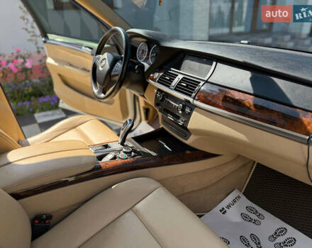 Белый БМВ Х5, объемом двигателя 3 л и пробегом 231 тыс. км за 12999 $, фото 29 на Automoto.ua