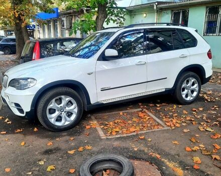 Белый БМВ Х5, объемом двигателя 3 л и пробегом 213 тыс. км за 19000 $, фото 1 на Automoto.ua