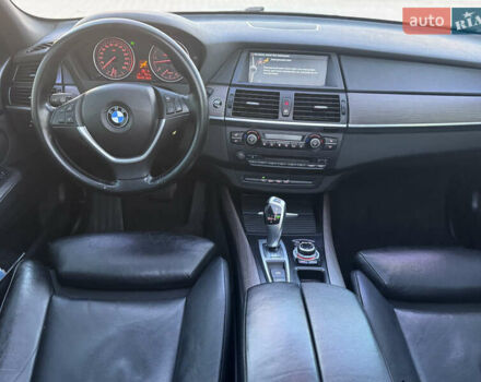 Белый БМВ Х5, объемом двигателя 3 л и пробегом 234 тыс. км за 15800 $, фото 39 на Automoto.ua